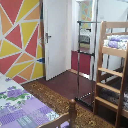 Triangle Quarto em Acomodações Particulares